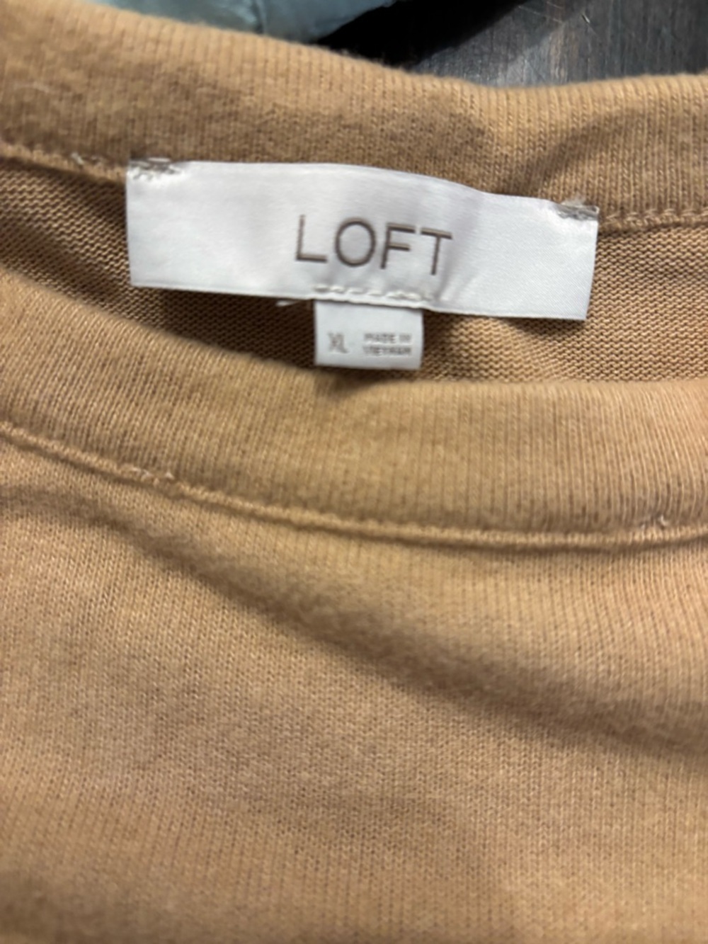 LOFT Camel Crewneck Knit Top with puff sleeves women’s size xl - Picture 2 of 7